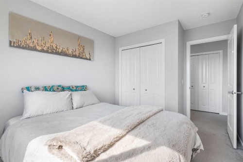 307 Walgrove Boulevard Se, Calgary, AB - Indoor Photo Showing Bedroom