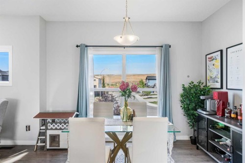 307 Walgrove Boulevard Se, Calgary, AB - Indoor Photo Showing Dining Room
