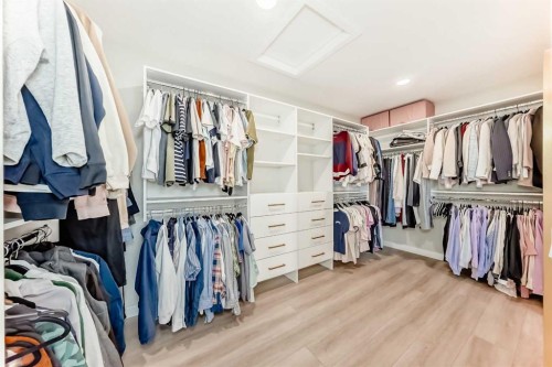 120 Magnolia Manor Se, Calgary, AB - Indoor With Storage