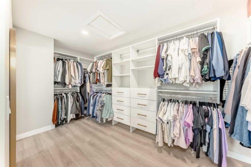 120 Magnolia Manor Se, Calgary, AB - Indoor With Storage