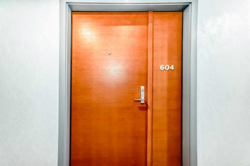 604-510 6 Avenue Se, Calgary, AB - Indoor Photo Showing Other Room