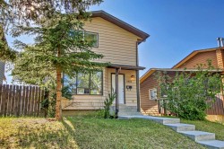 1451 Berkley Drive NW Calgary, AB T3K 1T6