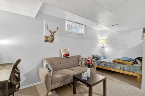 1451 Berkley Drive Nw, Calgary, AB - Indoor