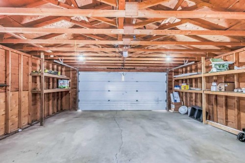 1451 Berkley Drive Nw, Calgary, AB - Indoor Photo Showing Garage