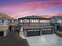 471 Kinniburgh Loop  Chestermere, AB T1X 3C2