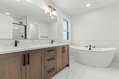 471 Kinniburgh Loop, Chestermere, AB - Indoor Photo Showing Bathroom