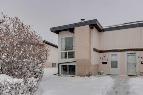 2630 Oakmoor Drive Sw, Calgary, AB - Outdoor