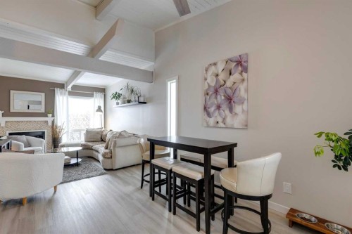 2630 Oakmoor Drive Sw, Calgary, AB - Indoor With Fireplace