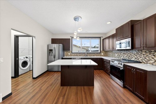135 Skyview Springs Manor Ne, Calgary, AB - Indoor Photo Showing Kitchen