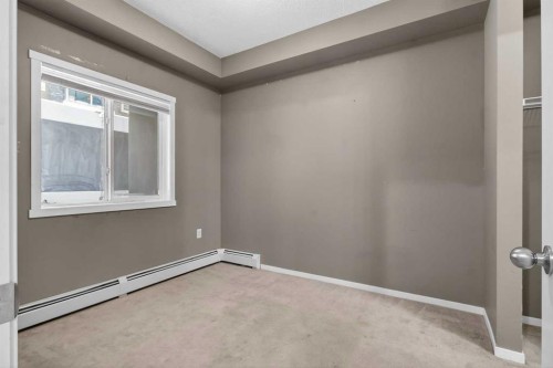 3115-4641 128 Avenue Ne, Calgary, AB - Indoor Photo Showing Other Room