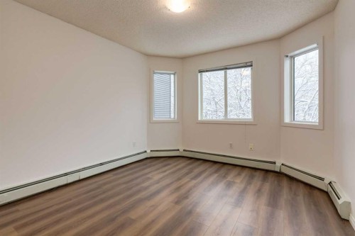 310-30 Sierra Morena Mews Sw, Calgary, AB - Indoor Photo Showing Other Room