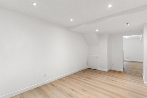 111 Macewan Glen Close Nw, Calgary, AB - Indoor Photo Showing Other Room