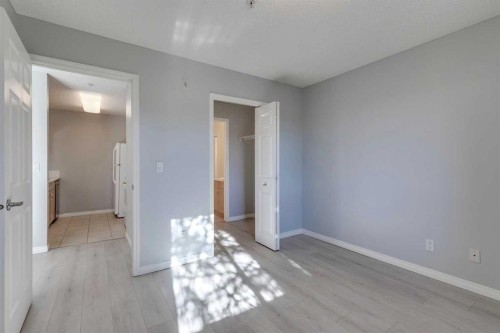 119-2022 Canyon Meadows Drive Se, Calgary, AB - Indoor Photo Showing Other Room