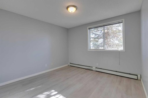 119-2022 Canyon Meadows Drive Se, Calgary, AB - Indoor Photo Showing Other Room