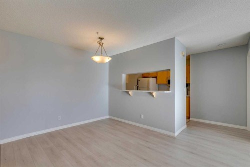 119-2022 Canyon Meadows Drive Se, Calgary, AB - Indoor