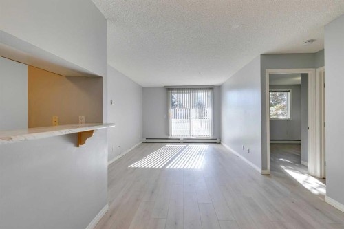 119-2022 Canyon Meadows Drive Se, Calgary, AB - Indoor Photo Showing Other Room