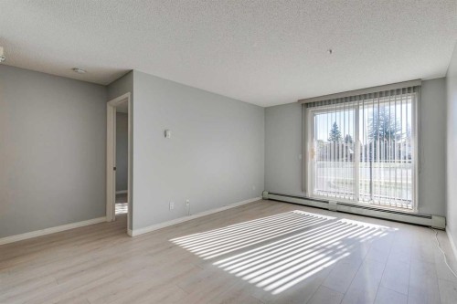 119-2022 Canyon Meadows Drive Se, Calgary, AB - Indoor Photo Showing Other Room