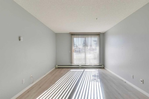 119-2022 Canyon Meadows Drive Se, Calgary, AB - Indoor Photo Showing Other Room