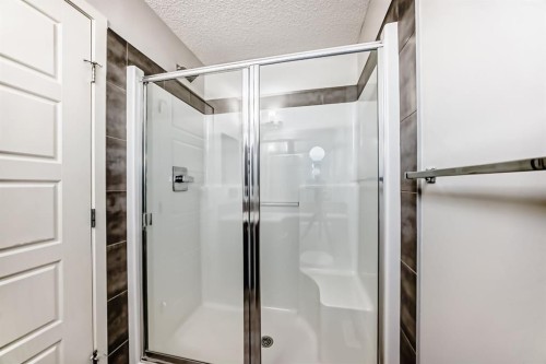 45 Nolanlake Cove Nw, Calgary, AB - Indoor Photo Showing Bathroom
