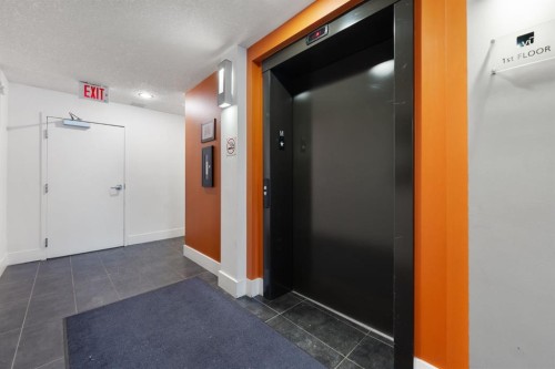 201-414 Meredith Road Ne, Calgary, AB - Indoor Photo Showing Other Room