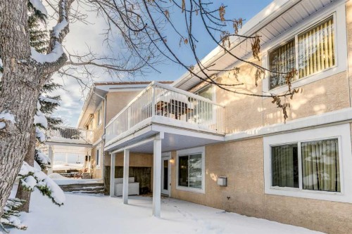 19 Signature Villas Sw, Calgary, AB - Outdoor
