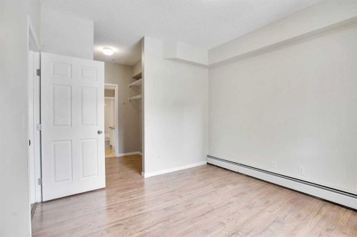 204-126 14 Avenue Sw, Calgary, AB - Indoor Photo Showing Other Room