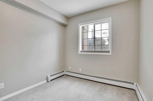 204-126 14 Avenue Sw, Calgary, AB - Indoor Photo Showing Other Room