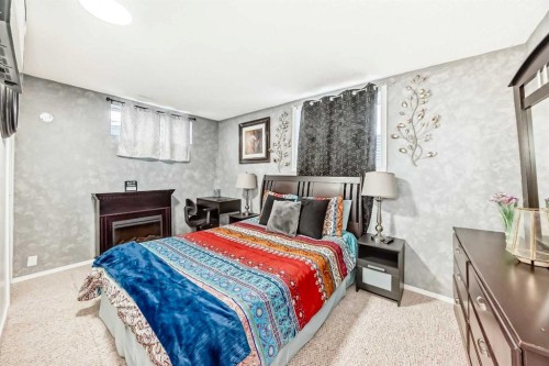 33 Martinridge Road Ne, Calgary, AB - Indoor Photo Showing Bedroom