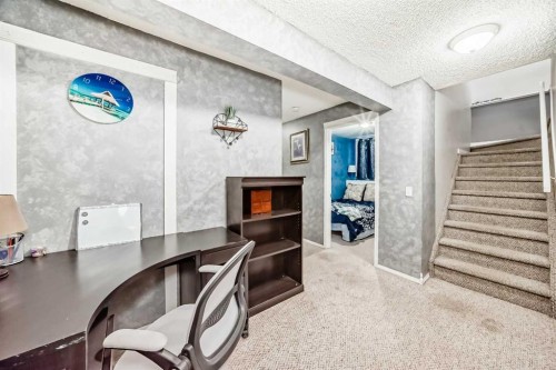 33 Martinridge Road Ne, Calgary, AB - Indoor Photo Showing Other Room
