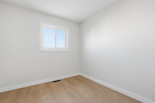 96 Falshire Drive Ne, Calgary, AB - Indoor Photo Showing Other Room