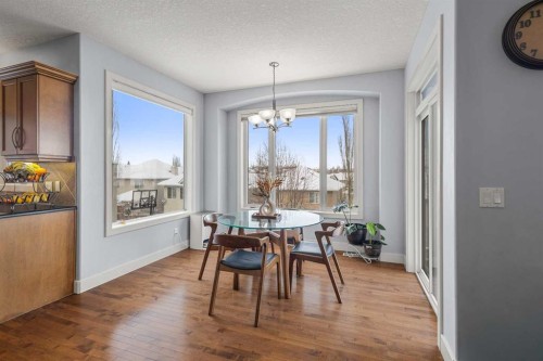86 Royal Ridge Mount Nw, Calgary, AB - Indoor Photo Showing Dining Room