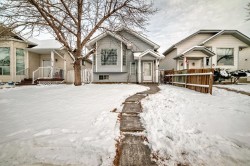 34 ERIN MEADOW Close SE Calgary, AB T2B 3E4