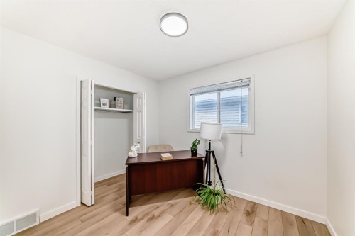 34 Erin Meadow Close Se, Calgary, AB - Indoor Photo Showing Office