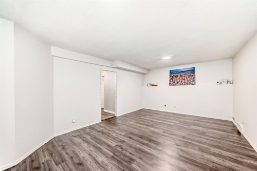 34 Erin Meadow Close Se, Calgary, AB - Indoor Photo Showing Other Room
