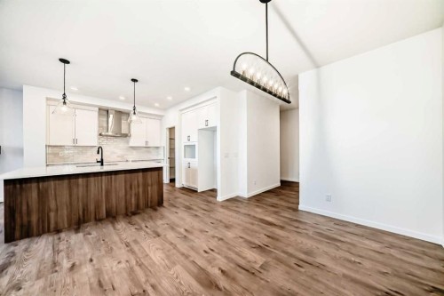 101 Walgrove Bay Se, Calgary, AB - Indoor Photo Showing Kitchen