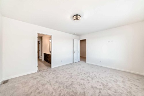 101 Walgrove Bay Se, Calgary, AB - Indoor Photo Showing Other Room