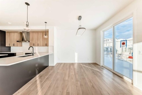55 Bartlett Row Se, Calgary, AB - Indoor Photo Showing Kitchen