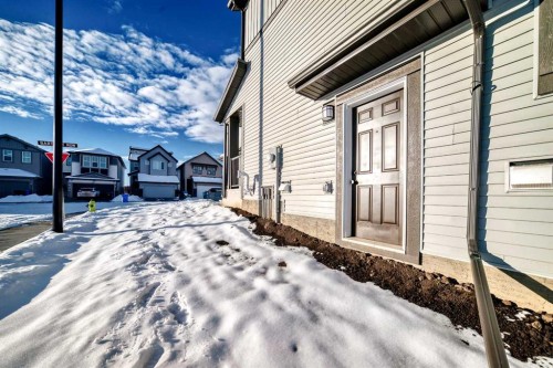 55 Bartlett Row Se, Calgary, AB - Outdoor