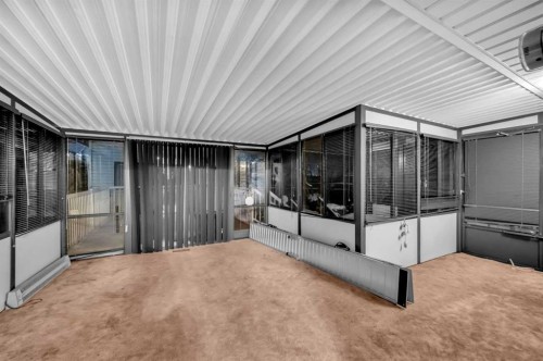 11 Berwick Close Nw, Calgary, AB - Outdoor With Exterior