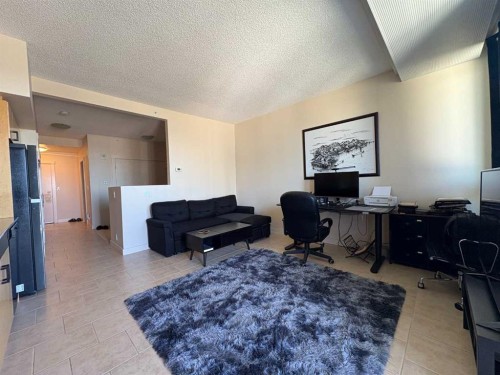1315-8880 Horton Road Sw, Calgary, AB - Indoor