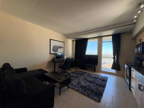 1315-8880 Horton Road Sw, Calgary, AB - Indoor