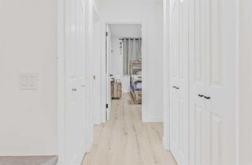 147 Dovercliffe Way Se, Calgary, AB - Indoor
