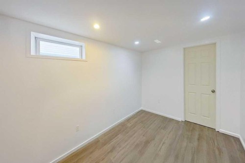 216 Mt. Aberdeen Close Se, Calgary, AB - Indoor Photo Showing Other Room
