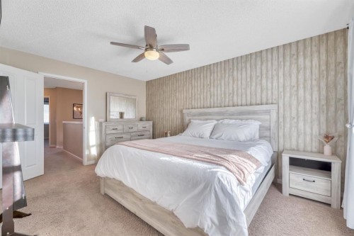 96 Auburn Meadows Boulevard Se, Calgary, AB - Indoor Photo Showing Bedroom