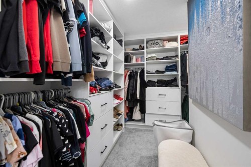 255 Rundleridge Drive Ne, Calgary, AB - Indoor With Storage