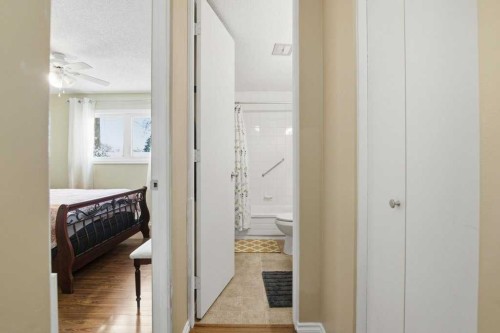 1207 Olympia Drive Se, Calgary, AB - Indoor Photo Showing Other Room