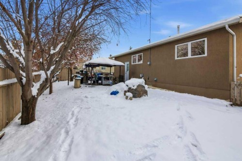 1207 Olympia Drive Se, Calgary, AB - Outdoor