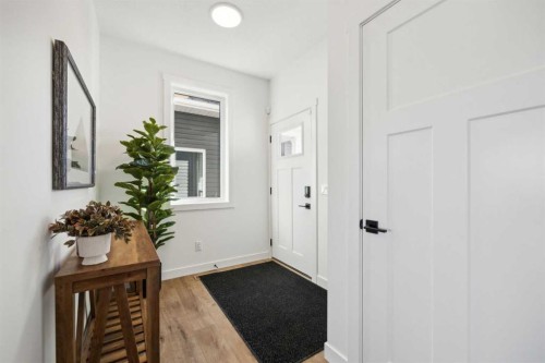 213 Southbow Drive, Cochrane, AB - Indoor Photo Showing Other Room