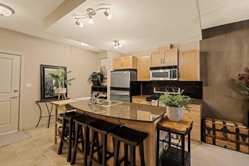 1411-5605 Henwood Street Sw, Calgary, AB - Indoor Photo Showing Other Room