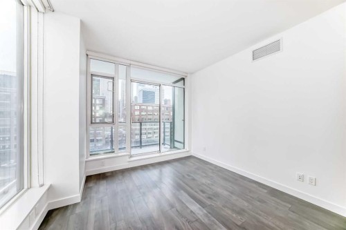 602-310 12 Avenue Sw, Calgary, AB - Indoor Photo Showing Other Room